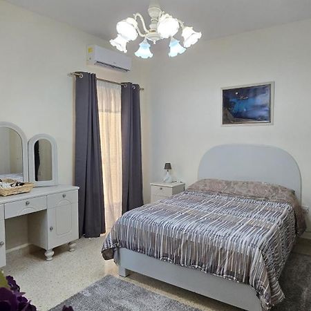 Lourdes House Lejlighed San Ġwann Eksteriør billede